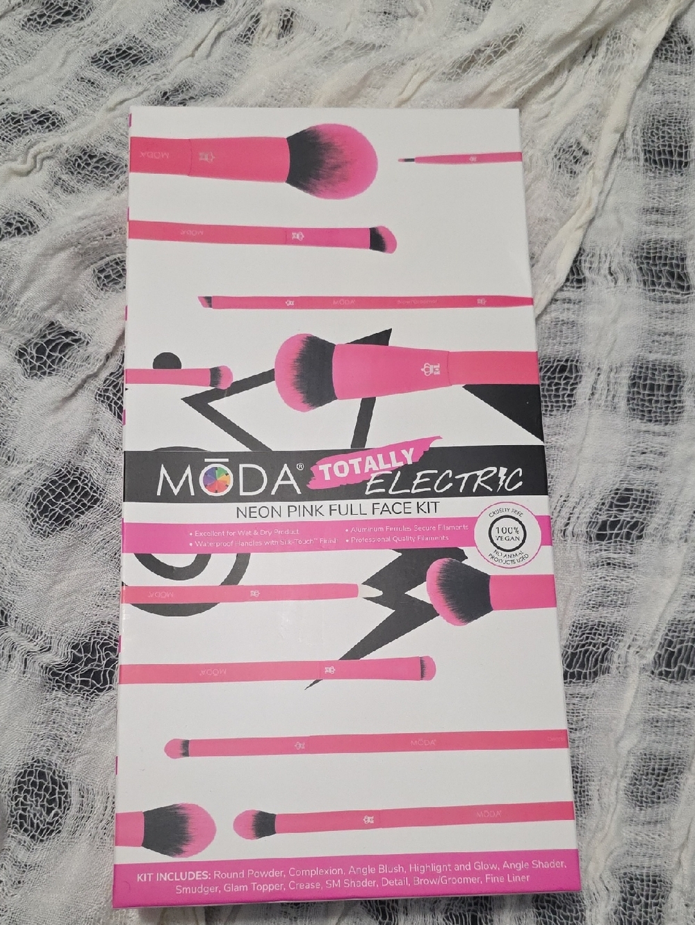 Moda Totally Elecyric Neon Pink Full Face Brush Kit NIB